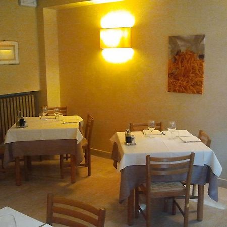 Albergo Croce D'Oro Dolce Exterior photo