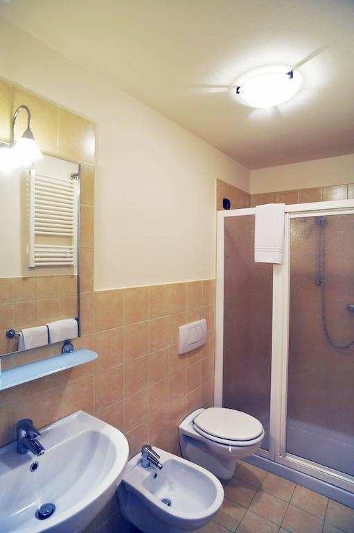 Albergo Croce D'Oro Dolce Room photo